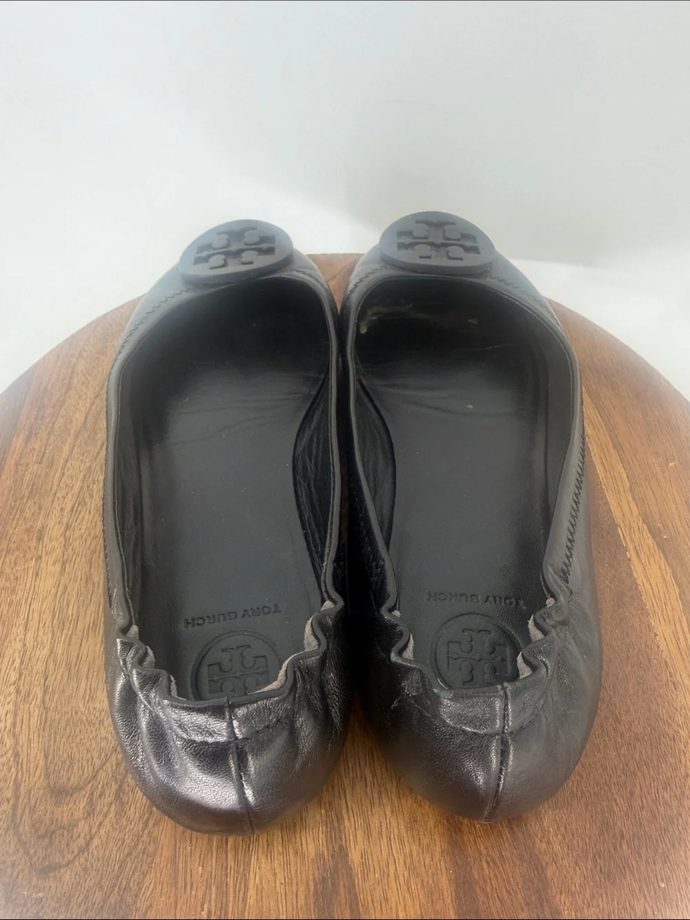 Tory Burch Minnie Black Leather Reva Logo Ballet Flats Size 6.5